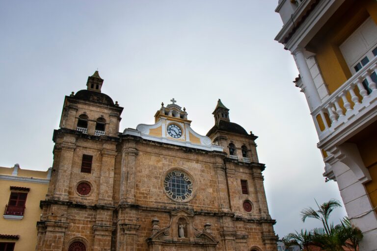 Santo Domingo Colonial: Historia y Gastronomía